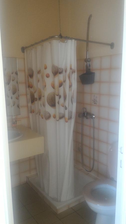L'Arvor Hotel Guer Екстериор снимка